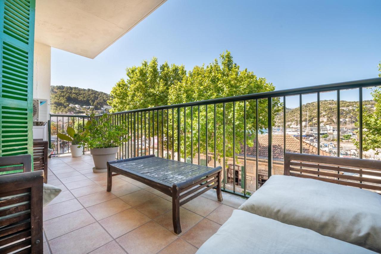 Seafront Apartment In Port Soller Port De Soller Bagian luar foto
